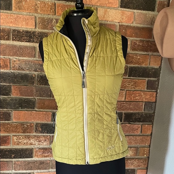 Stio Azura Insulated Mustard Women's Vest - Picture 8 of 8